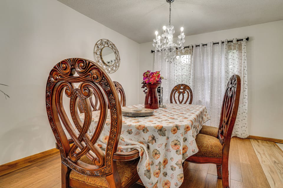 House (4 Bedrooms) | Interior