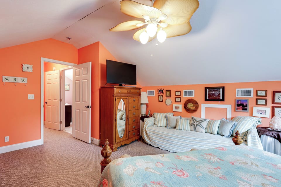 House (4 Bedrooms) | Interior