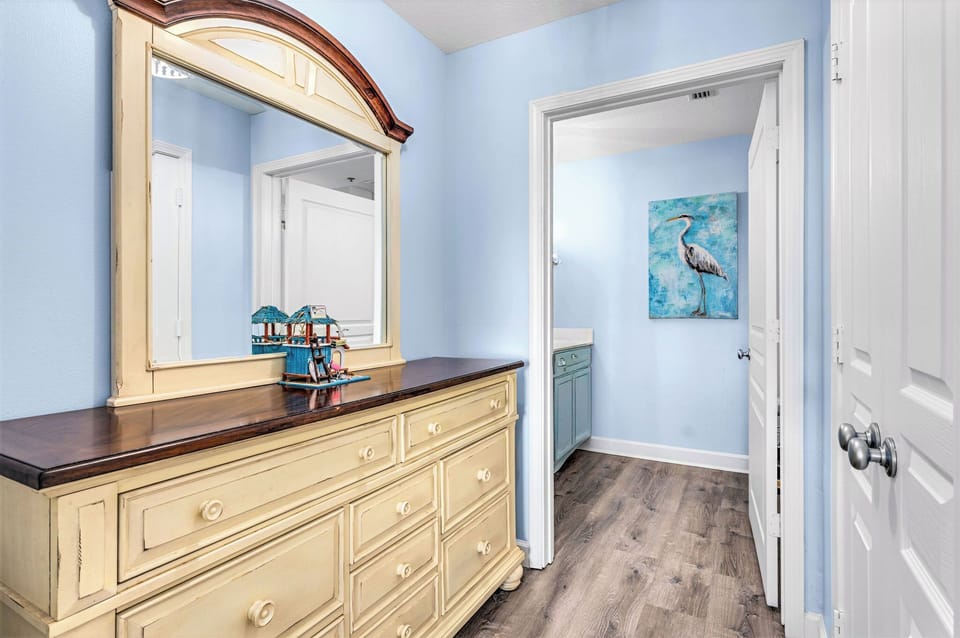 Closet area