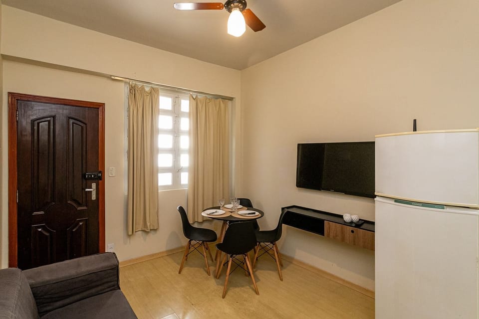 Apartment | Living area | Flat-screen TV