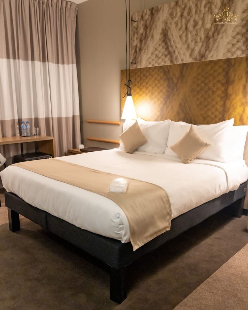 Classic Double Room, City View | Laptop workspace, soundproofing, WiFi (free)