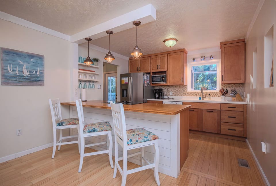 Kitchen - West