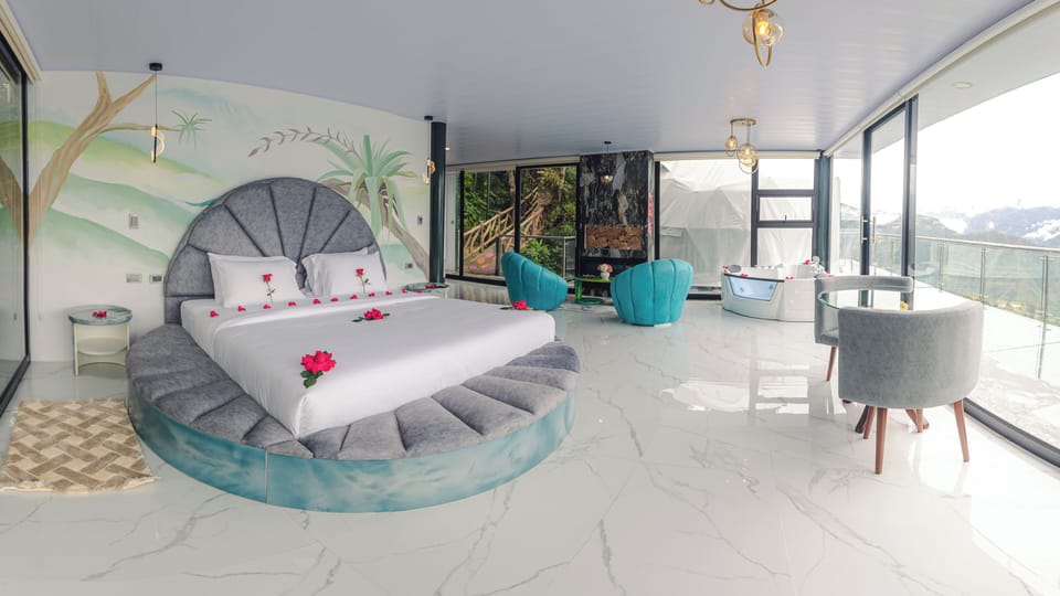 Deluxe Room, Balcony, Mountain View | WiFi (free), individually decorated