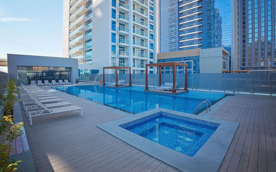 The Jacuzzi + pool at floor 1