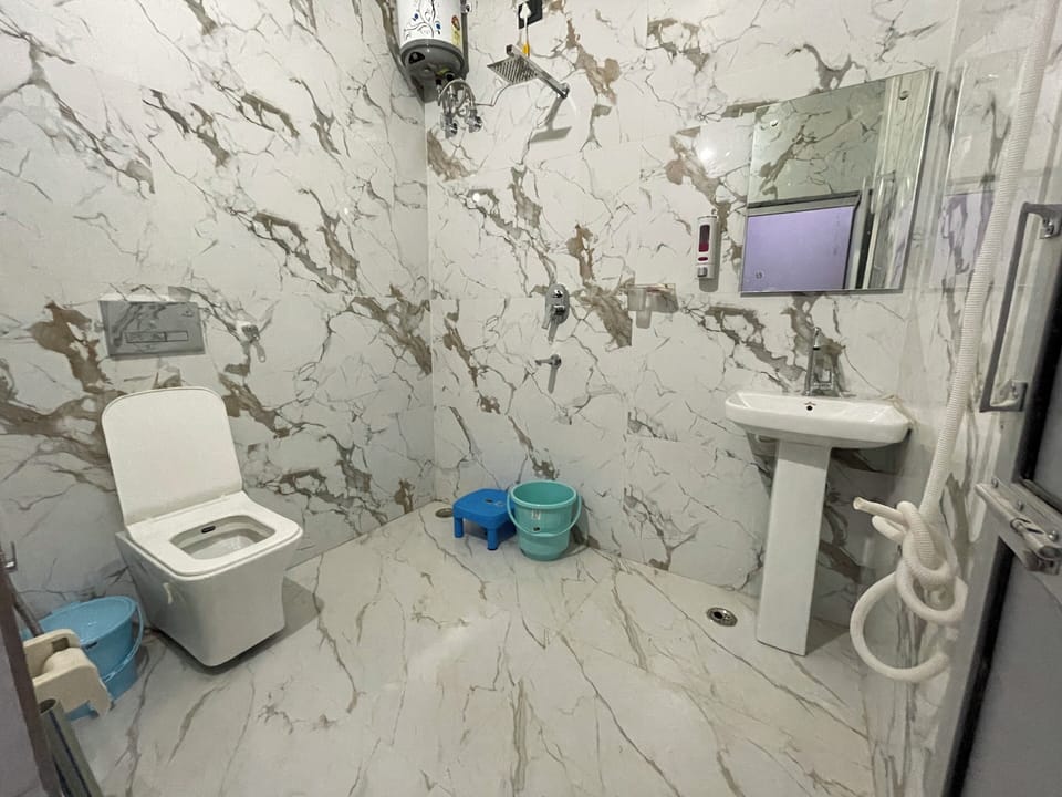Free toiletries, bidet, towels, soap