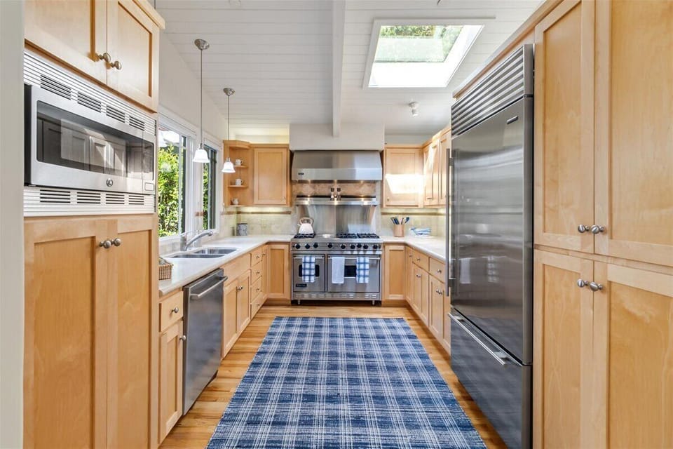 Spacious Fully-Equipped Kitchen