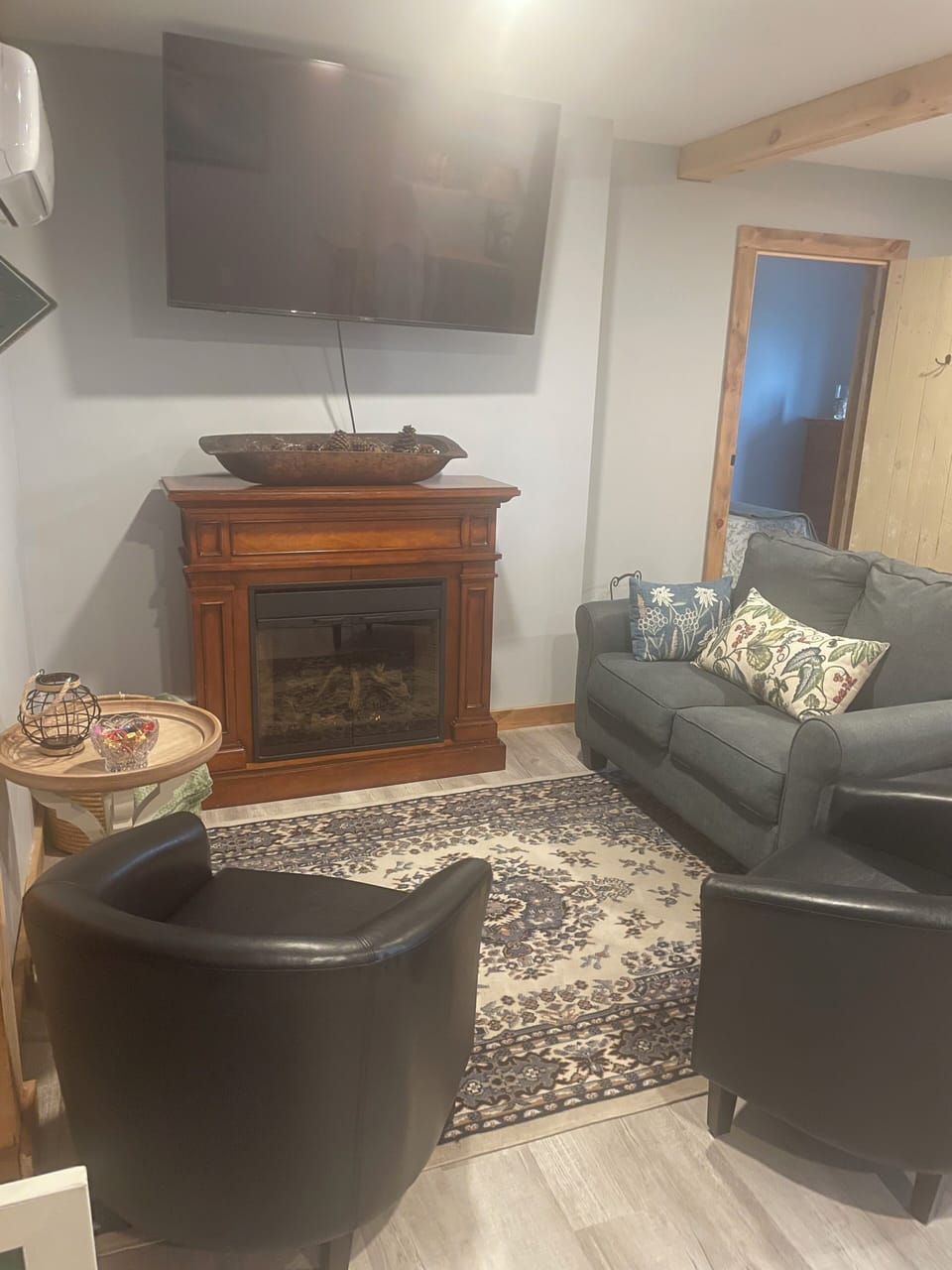 Cozy little living room 
