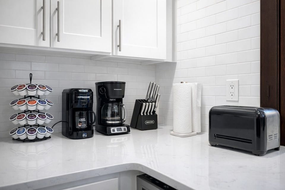 Brew and savor your favorite coffee blends in this well-equipped, stylish space!
