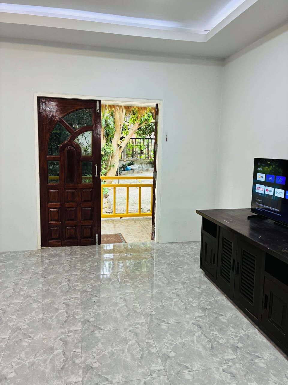 Deluxe Villa, Garden View | Living area | Toys