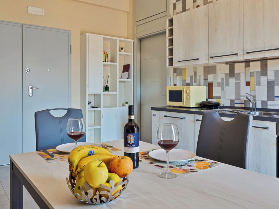 Comfort Apartment, Balcony | Private kitchen | Fridge, microwave, oven, stovetop