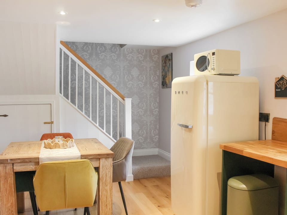 Kitchen/diner | The Cottage - Cornish Hamlet, Falmouth