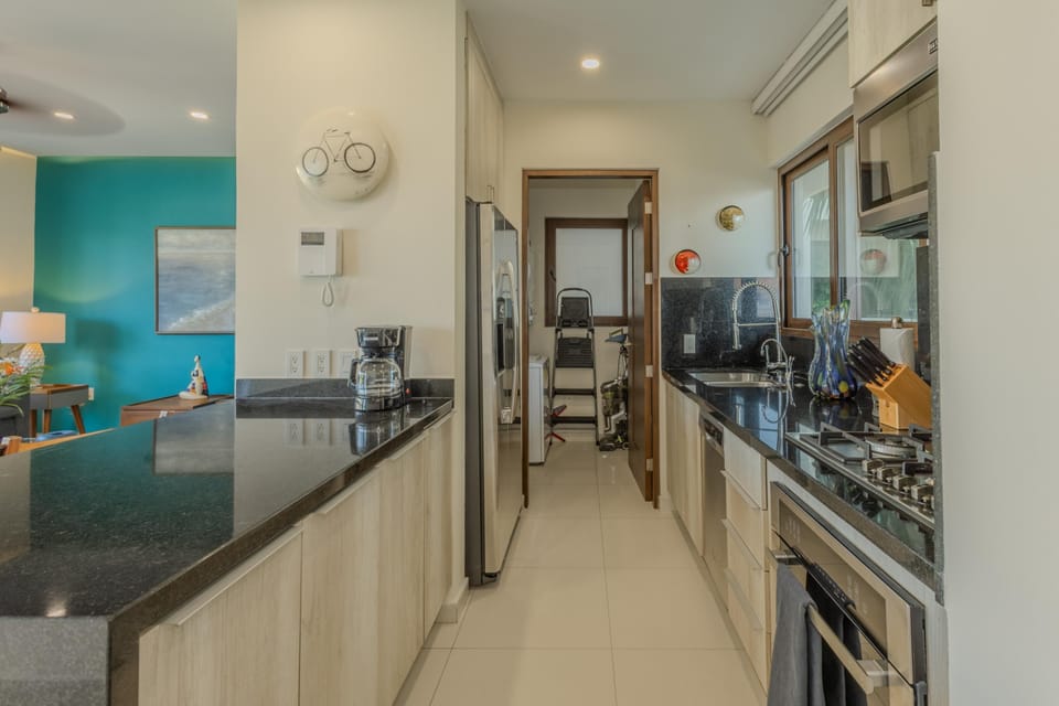 Condo - Image 15