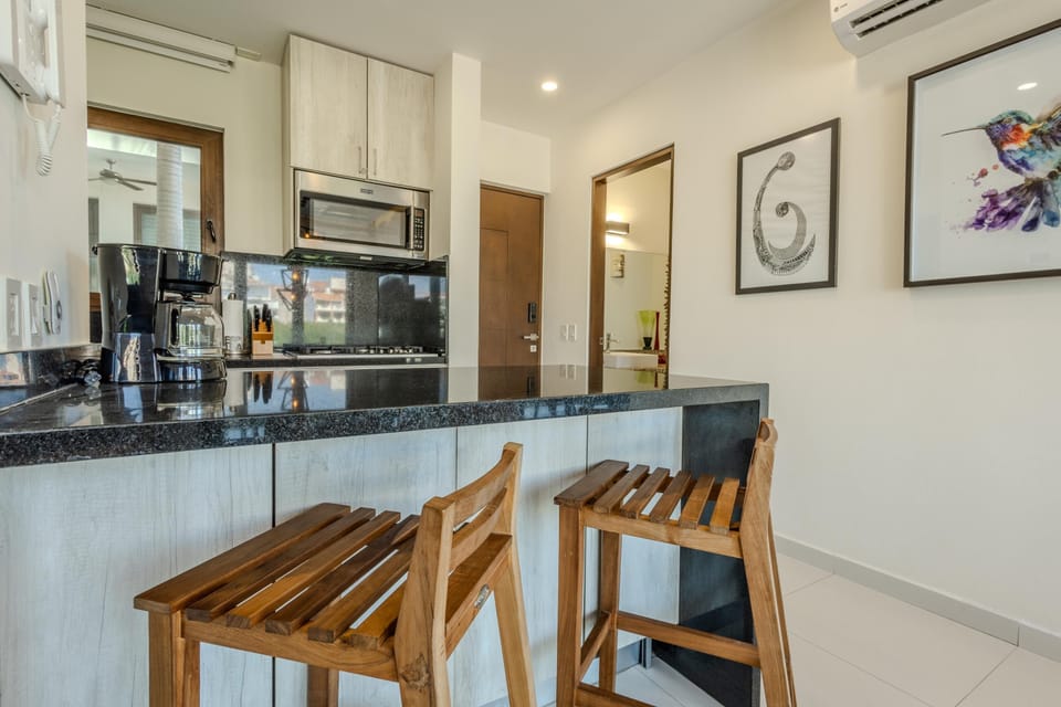 Condo - Image 14