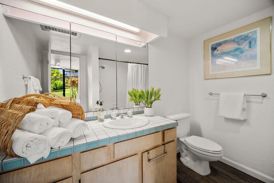 Master bath - This bathroom connects to the Master bedroom