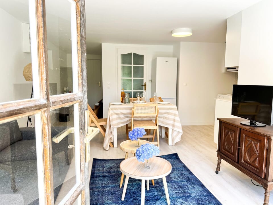 House | Dining