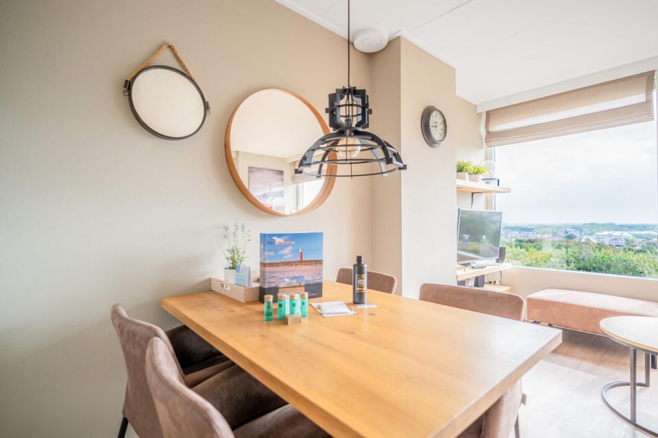 Apartment | Dining