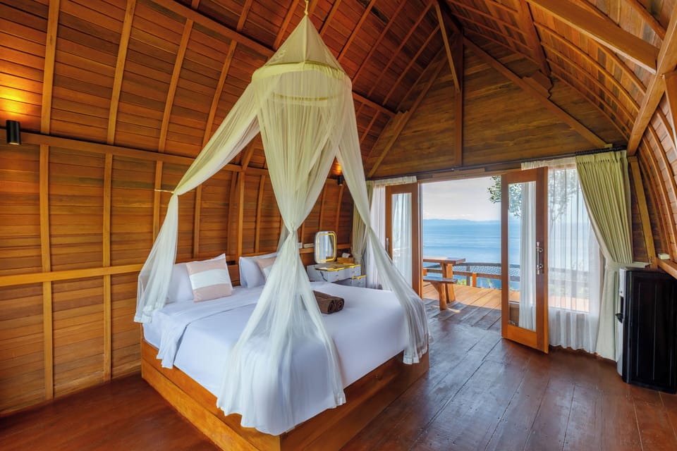 Double Room, Sea View | Desk, laptop workspace