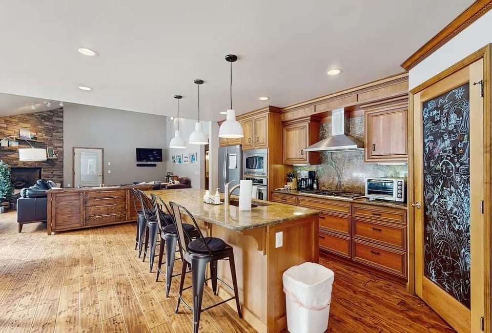 Kitchen 2