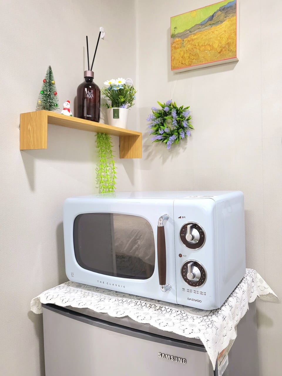 Standard Apartment, Multiple Beds (non-Korean nationals only) | In-room dining