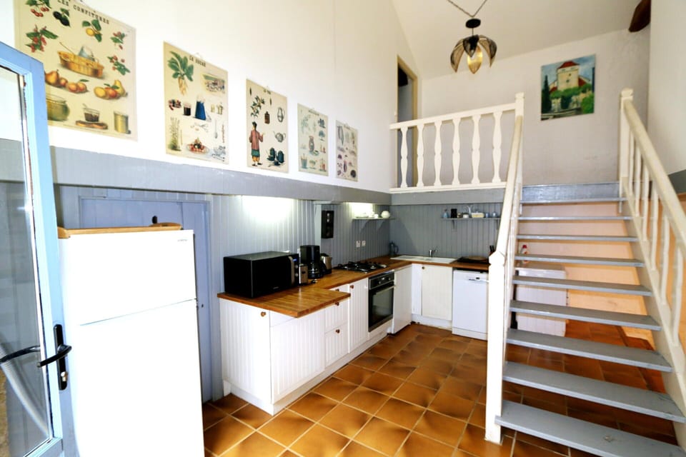 House | Private kitchen | Highchair