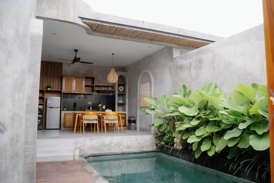 Private pool