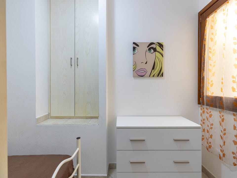 Apartment | 2 bedrooms, individually furnished, bed sheets