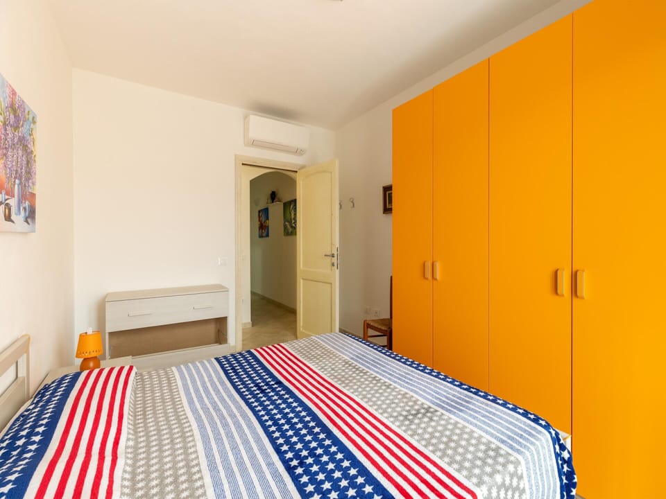 Apartment | 2 bedrooms, individually furnished, bed sheets