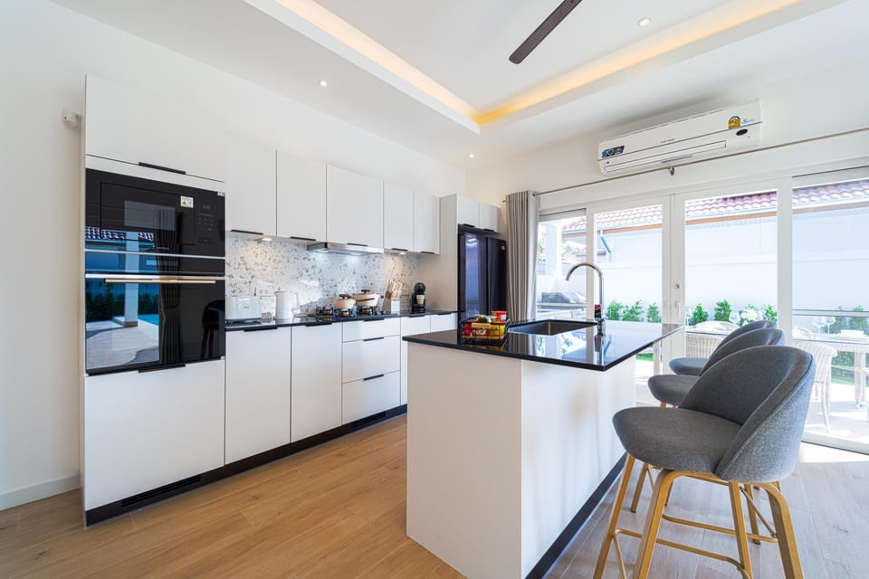 Villa, 3 Bedrooms, Private Pool, Pool View | Private kitchen | Toaster