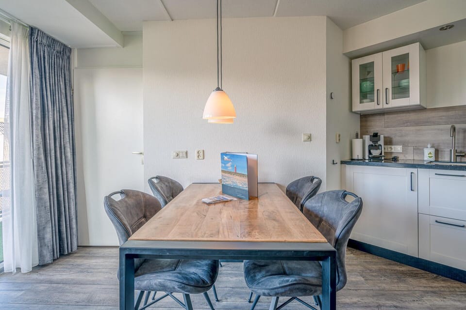 Apartment | Dining