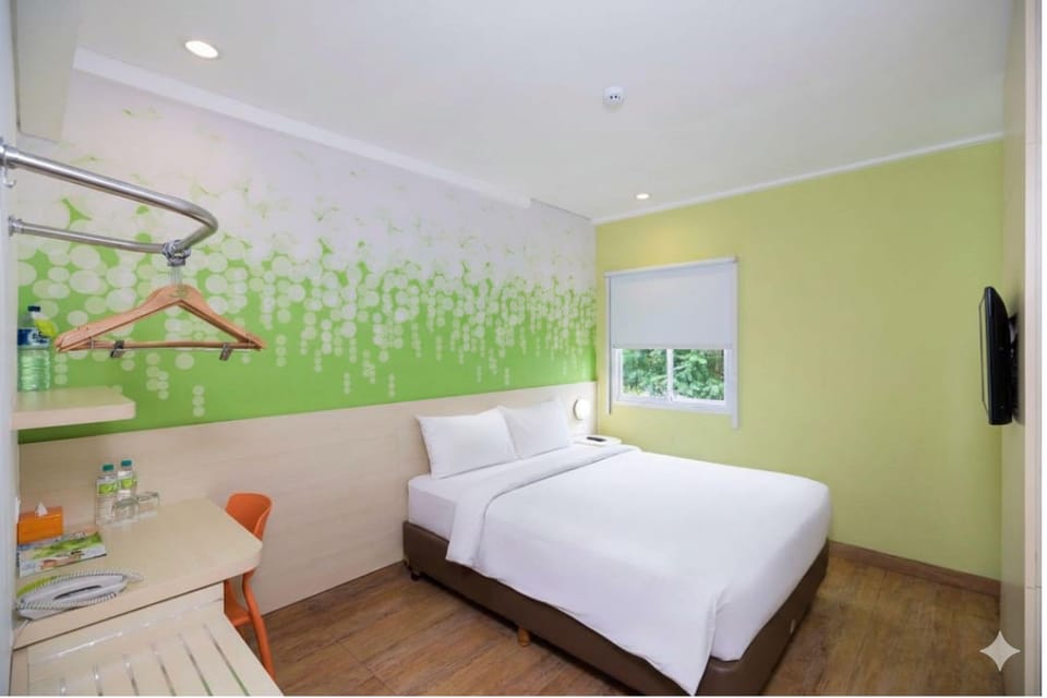 Deluxe Double Room | Premium bedding, desk, free WiFi, bed sheets