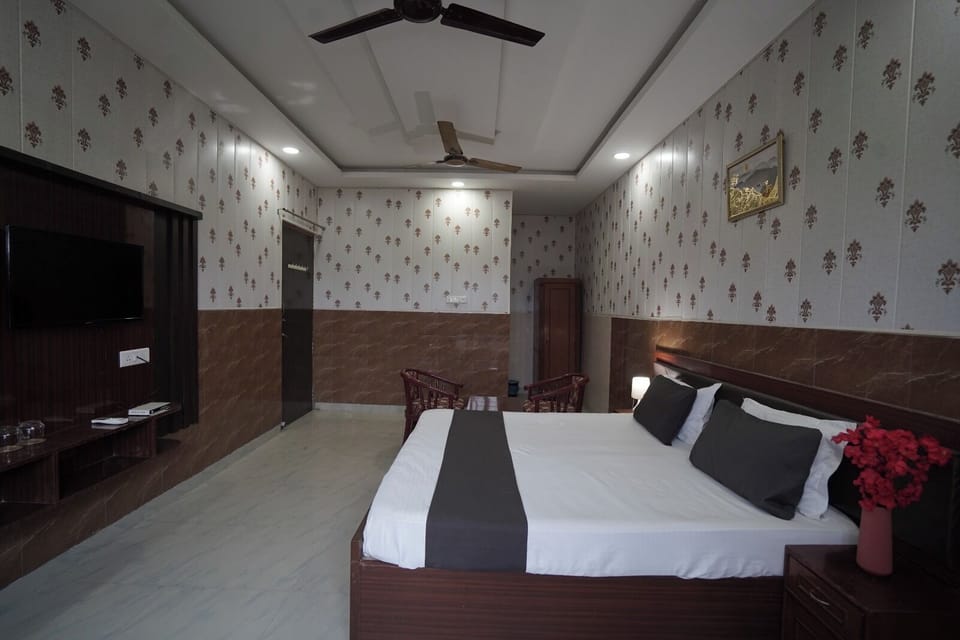 Double Room | Free WiFi
