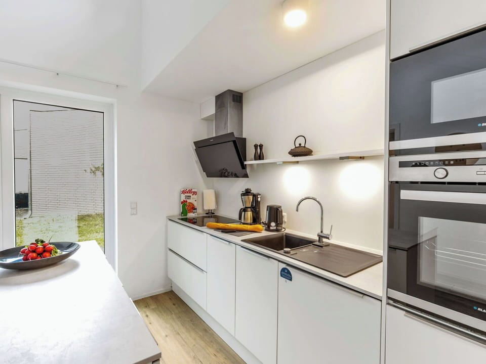 Kitchen, Countertop, Kitchen Appliance, Major Appliance, Interior Design, Cabinetry, Kitchen Sink, Home Appliance, Flooring, Kitchen Stove