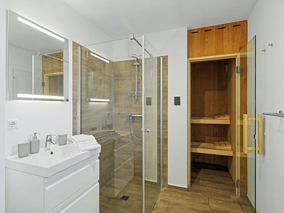 Flooring, Interior Design, Floor, Wood, Plumbing Fixture, Lighting, Room, Ceiling, Bathroom, Plumbing