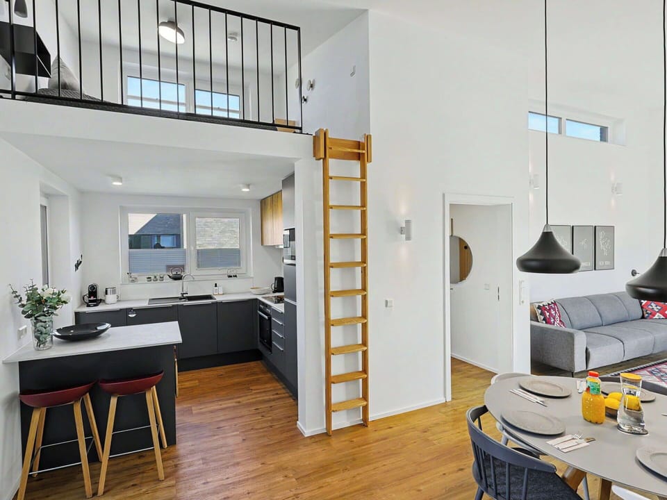 Interior Design, Flooring, Wood, Floor, Furniture, Ceiling, Room, Kitchen, Wood Flooring, Apartment