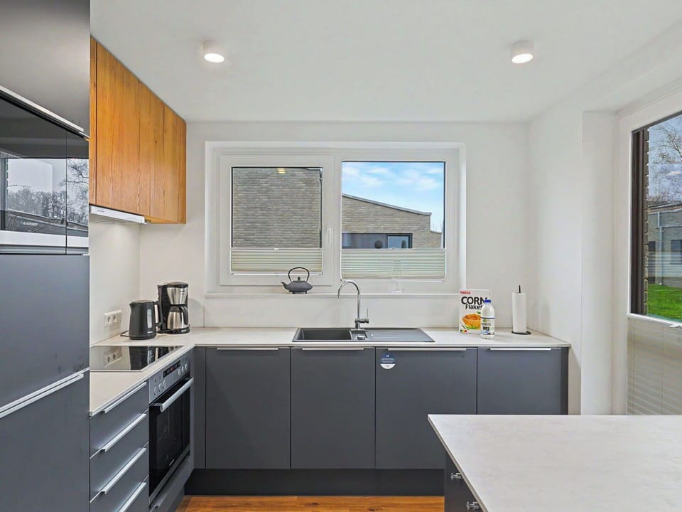 Kitchen, Kitchen Appliance, Countertop, Cabinetry, Major Appliance, Interior Design, Flooring, Wood, Home Appliance, Kitchen Sink