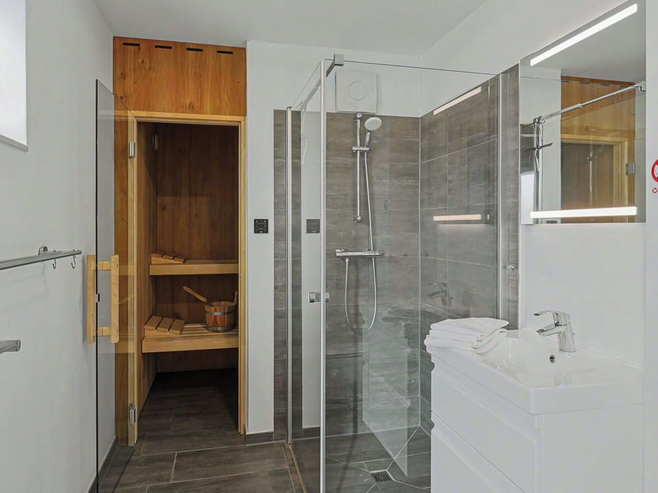 Flooring, Floor, Interior Design, Wood, Plumbing Fixture, Room, Lighting, Ceiling, Plumbing, Bathroom