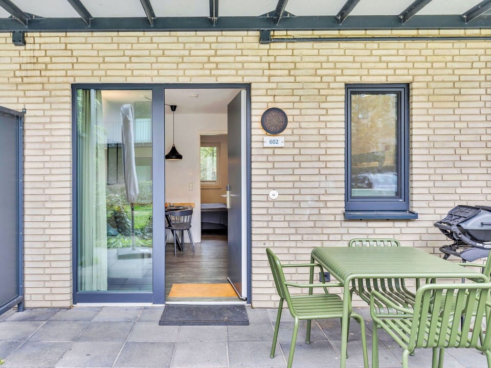 Bicycle, Door, Bicycle Wheel, Home Door, Outdoor Furniture, Houseplant