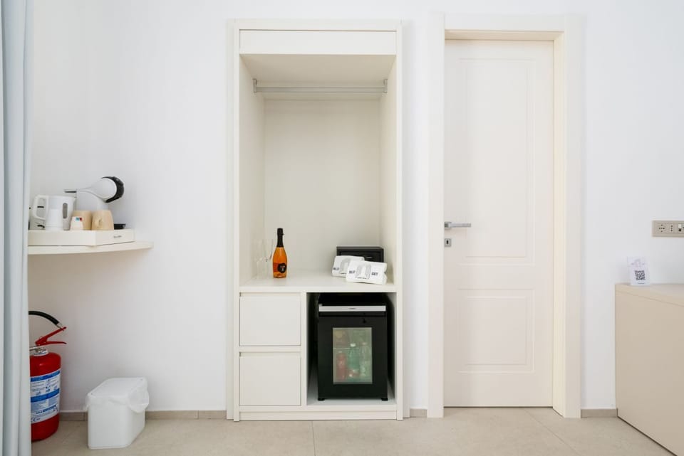 Blue Sky Luxury Palace – Superior Orange Room | Elegant Ground-Floor Room Bed and Breakfast in Piano di Sorrento