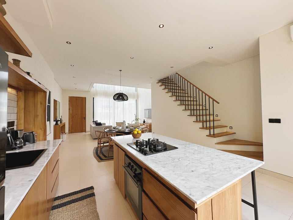 Deluxe Villa, Non Smoking | Private kitchen | Full-size fridge, microwave, stovetop, coffee/tea maker