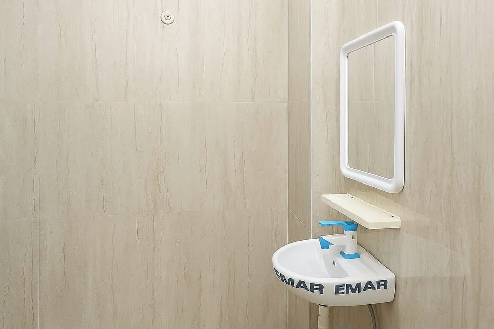Standard Room | Bathroom