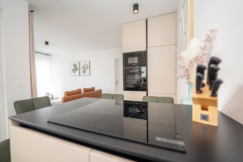 Deluxe Apartment, 2 Bedrooms, Private Pool | Private kitchen | Fridge, microwave, oven, stovetop