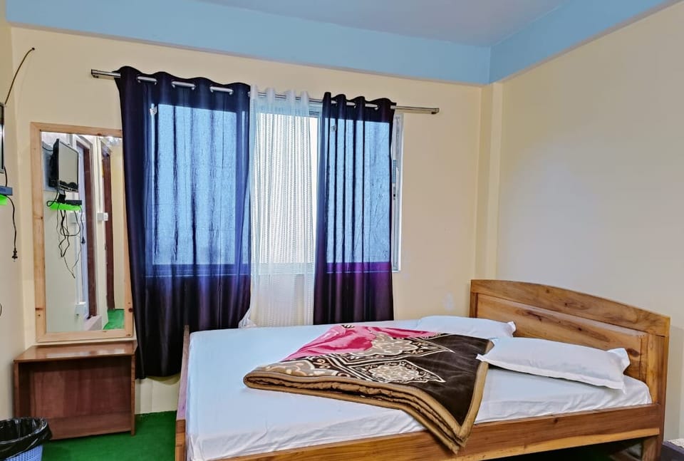 Standard Room, Hill View | Premium bedding, memory foam beds, in-room safe, individually furnished