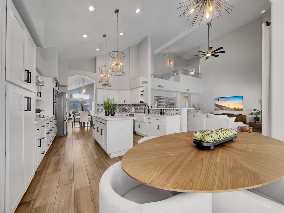 Wowza! We're eating in tonight! You get the groceries, we have the rest in this well appointed kitchen.