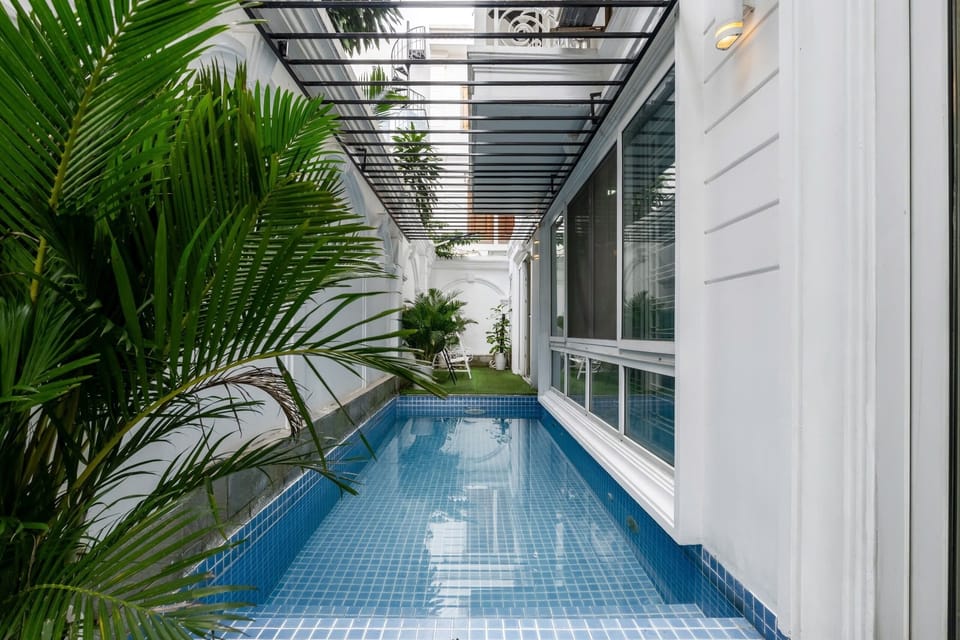Grand Villa, 6 Bedrooms, Club Lounge Access, City View | Egyptian cotton sheets, premium bedding, down comforters