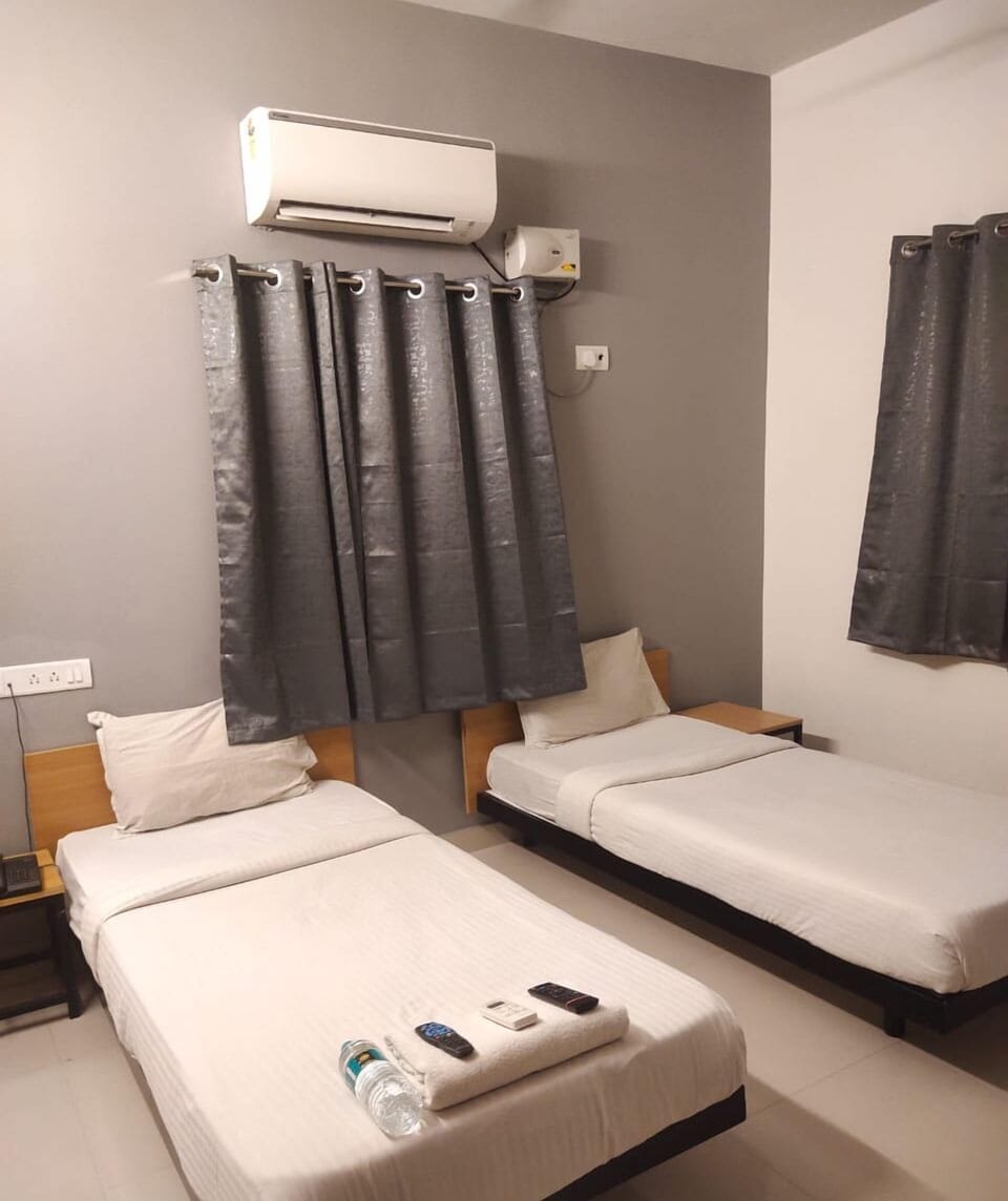 Deluxe Double Room, City View | Pillowtop beds, desk, free WiFi