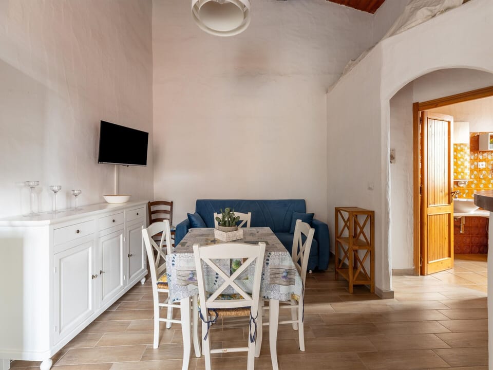 House | Dining