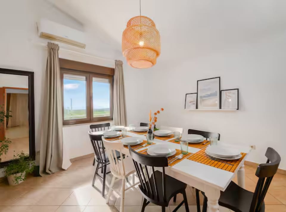 Villa (Five Bedroom Villa With Pool) | Dining room