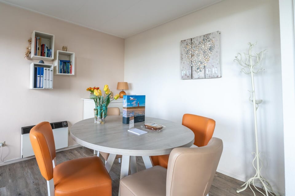 Apartment | Dining