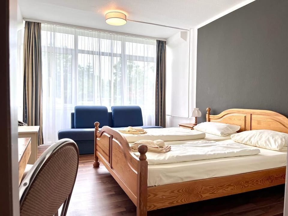 Desk, bed sheets