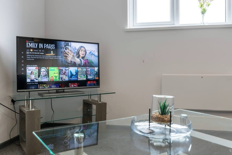 Apartment, 2 Bedrooms | Room amenity